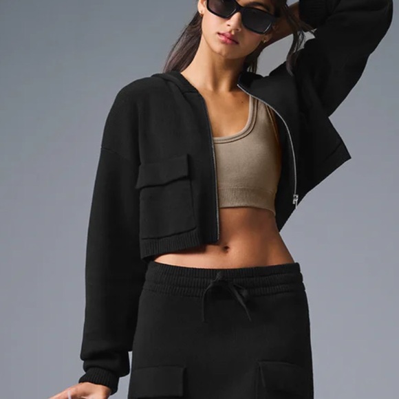 ALO Yoga Scholar Knit Cargo Full Zip Cropped Jacket Black - Picture 2 of 6